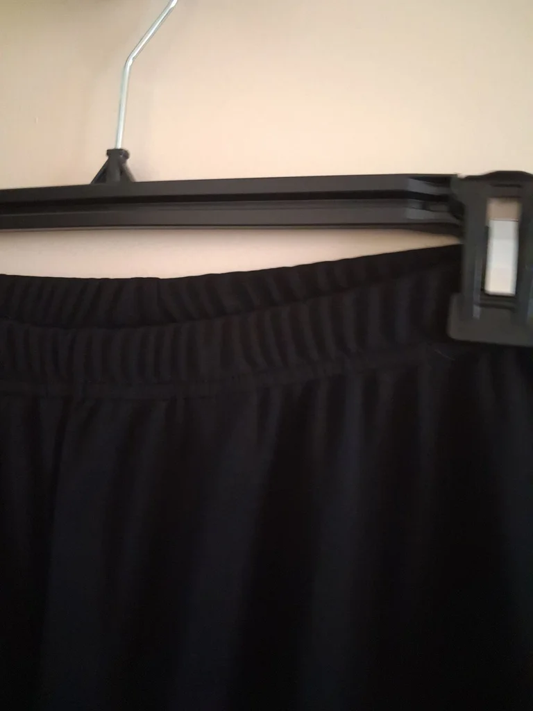 Linda calça preta leve 3 Suisses tamanho 36 – photo 4